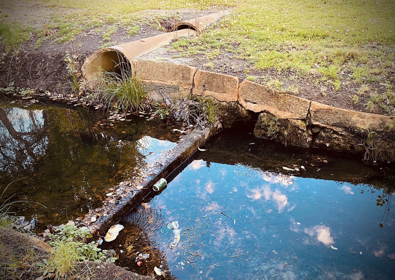 comment déboucher une canalisation eaux usées