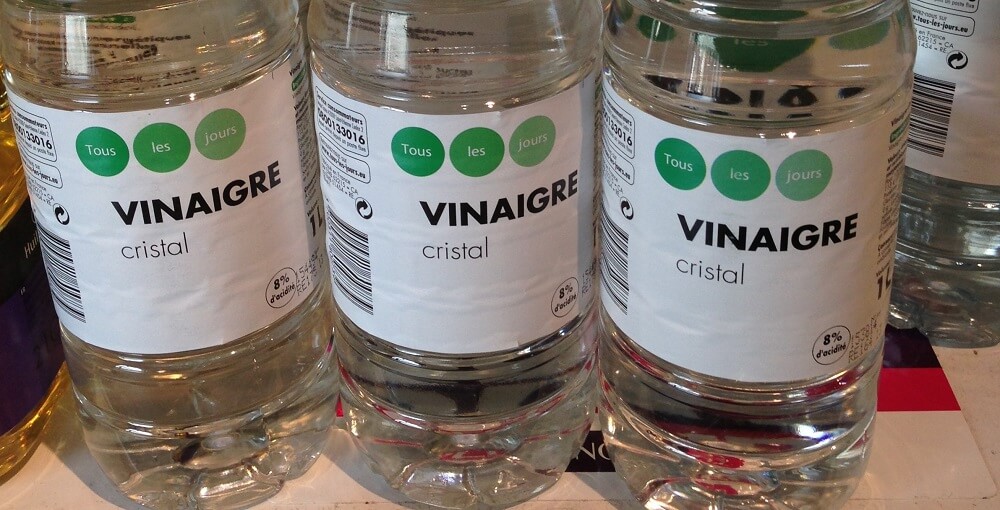 Le vinaigre blanc est-il efficace pour déboucher les canalisations ?