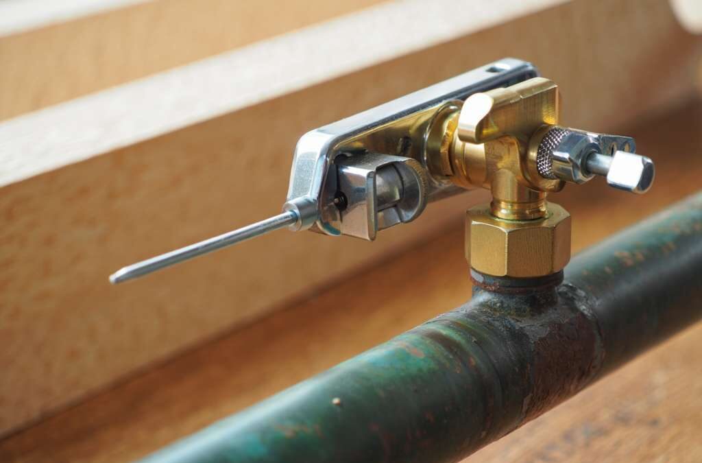 Comment installer un robinet autoperceur